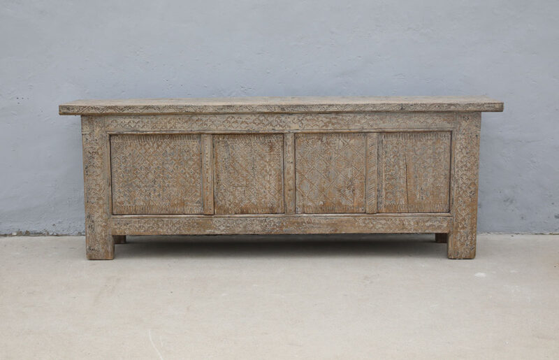 TV cabinet carving