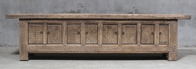 Carved TV cabinet XL
