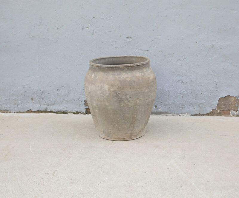 Terracotta pot
