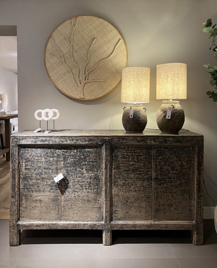 Dressoir met verweerde patina 4-deurs