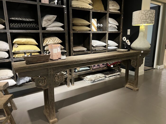 Antieke Wandtafel Clouds