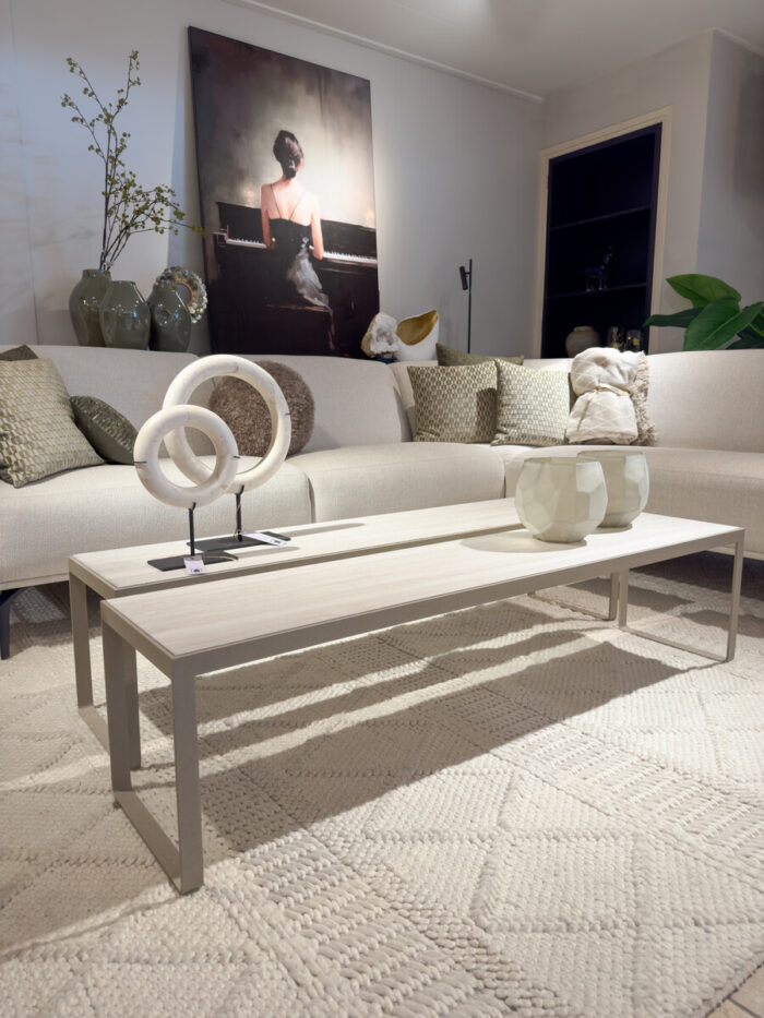 Salontafel Bram Natuursteen Naturel Met Licht Metalen Onderstel