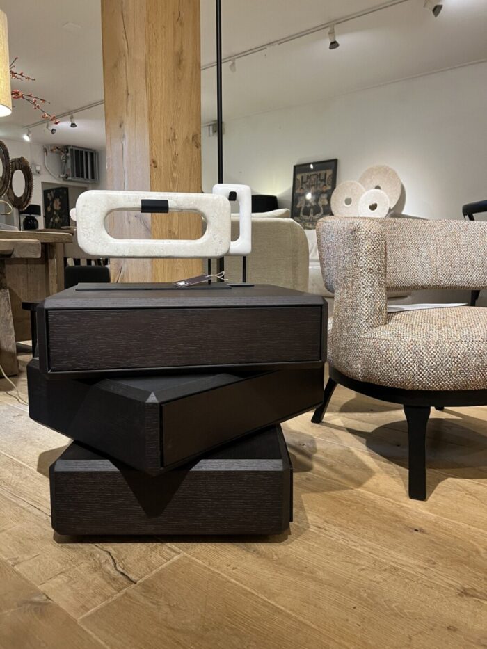 Kastje/bijzettafel Rubik