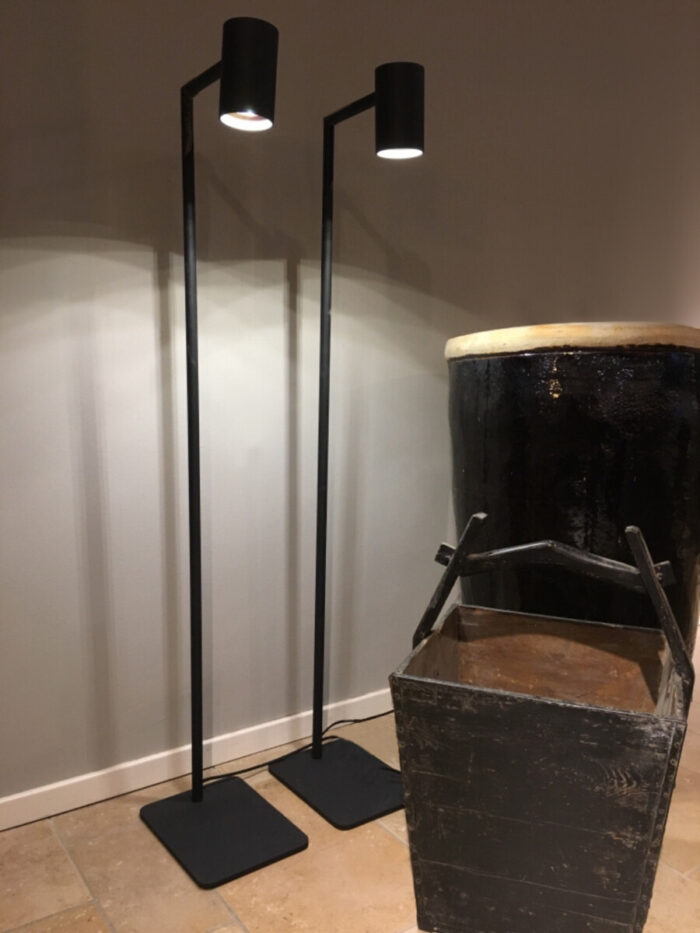 Tribe Vloerlamp Zwart